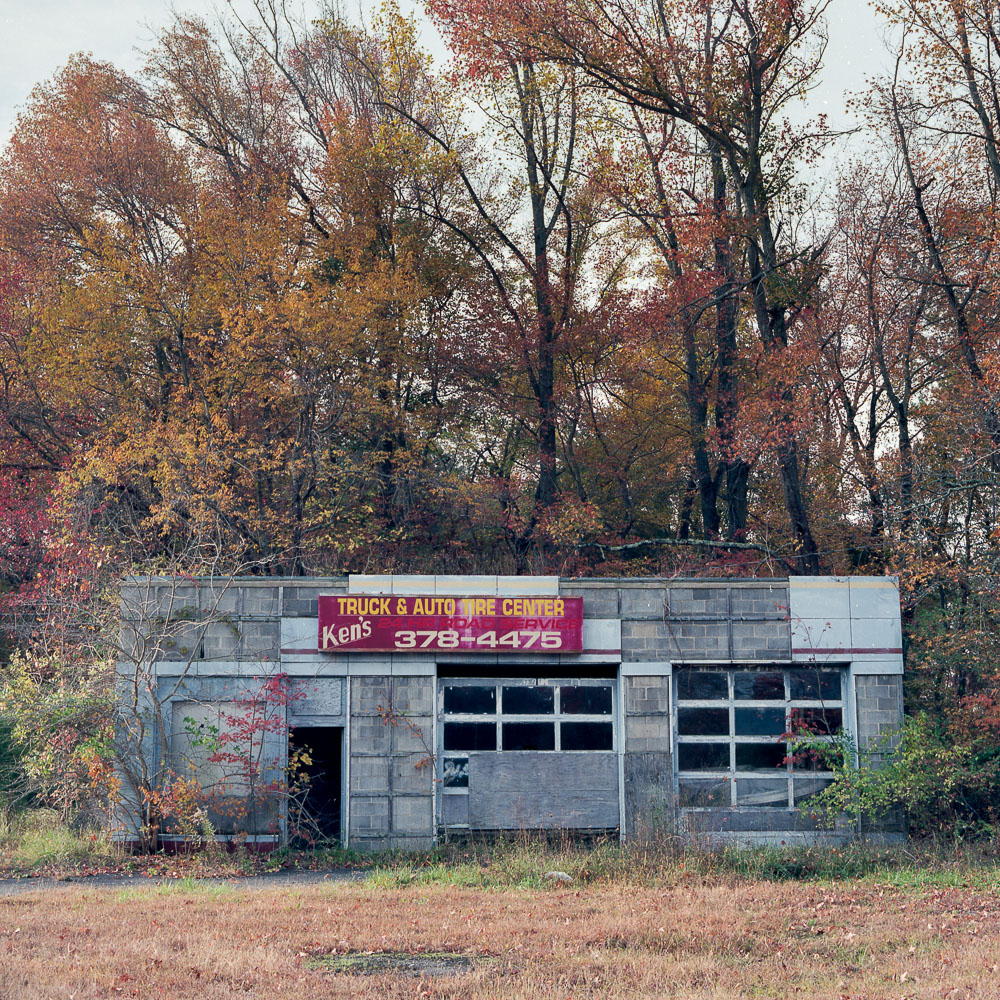 Abandoned tire shop in Delaware